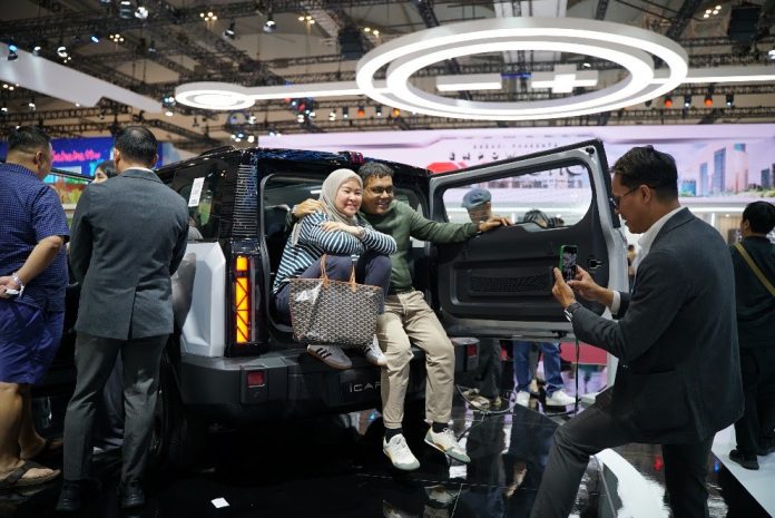 Pada akhir pekan hari ini, pameran GAIKINDO Indonesia International Auto Show (GIIAS) 2024 memasuki hari ketiga digelar. 