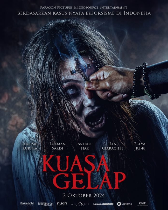 Paragon Pictures merilis teaser trailer film ‘Kuasa Gelap’ yang menampilkan proses eksorsis yang dilakukan oleh Romo Rendra dan Romo Thomas